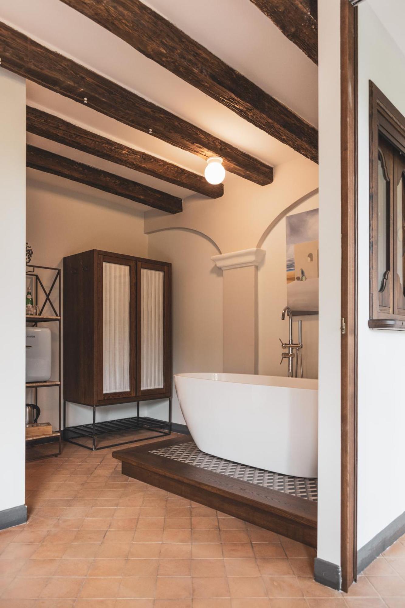 Dimora Storica Giorni Resort & Spa 皮诺拉瓦 外观 照片